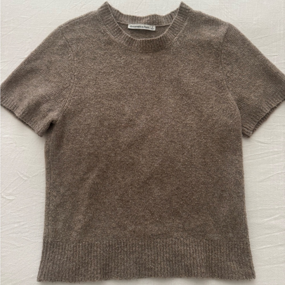 Abercrombie Skimming Crew Neck Top
